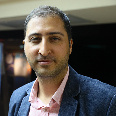 فرخی: فاطمه زهرا(س) مایه کرامت انسانی زن است