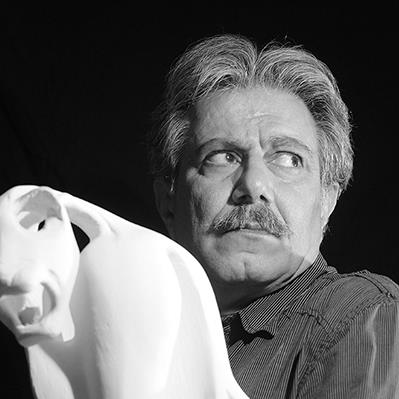 نگاهی بر مجسمه های قدرت الله معماریان