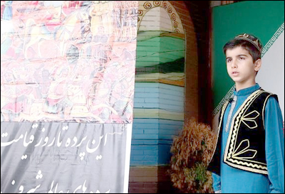 پرده خوانی کربلا توسط دو هنرمند کودک بوشهری