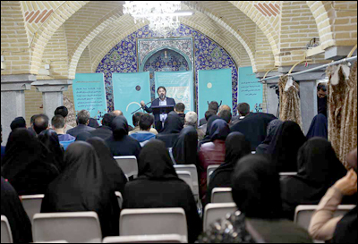 هنرمندان تئاتر، مبلغان ارزش‌های انسانی هستند