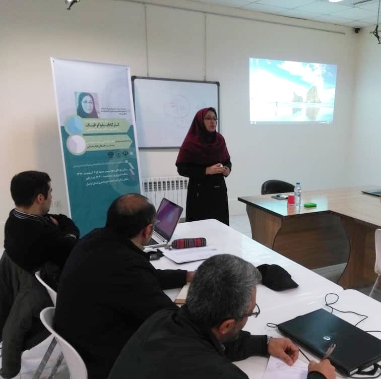 برگزاری ورکشاپ اینفوگرافی در ادامه روند برگزاری هنرواره ملی «انقلاب اسلامی، روایت ایرانی » در اردبیل