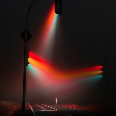 رنگین کمانهایی در شب