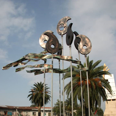 اثر هنرمند حوزه هنری، در میدان وحدت گرگان نصب شد