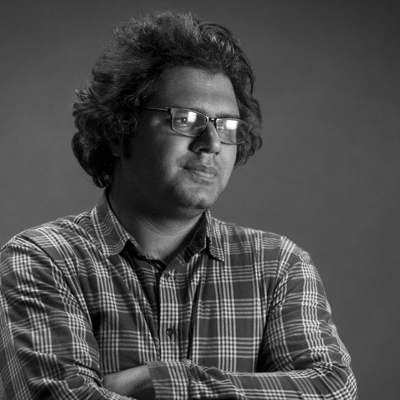 کارگاه عملی و تئوری نقاشی «اوج»؛ به تصویر کشیدن دفاع مقدس از نگاه هنر انتزاعی